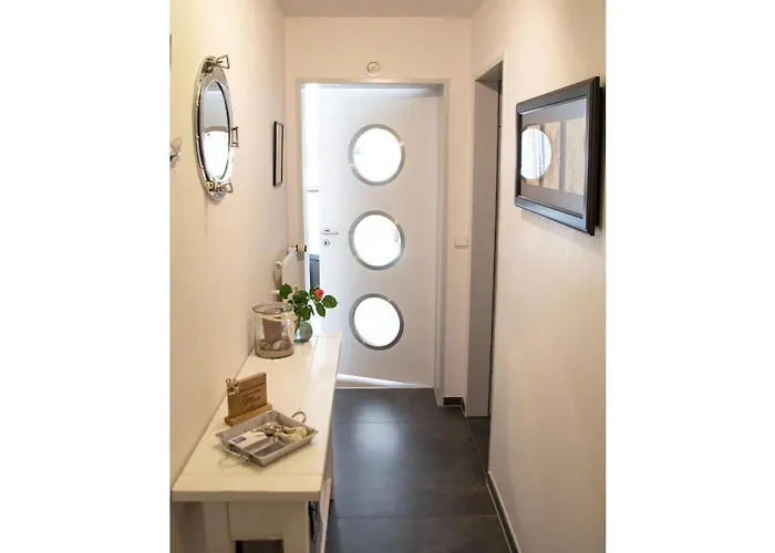 Porthole In The Seute Deern House