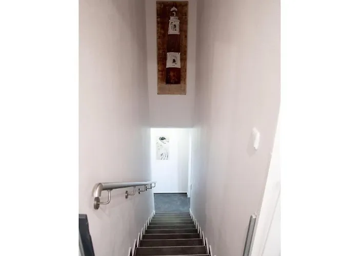 Porthole In The Seute Deern House 別荘 *